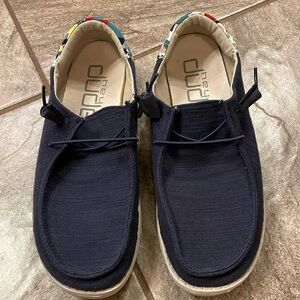 Navy Hey Dudes size 8